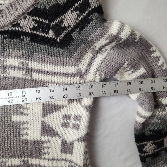 Roxy Black and Gray Aztec Sweater - Picture 6 of 11